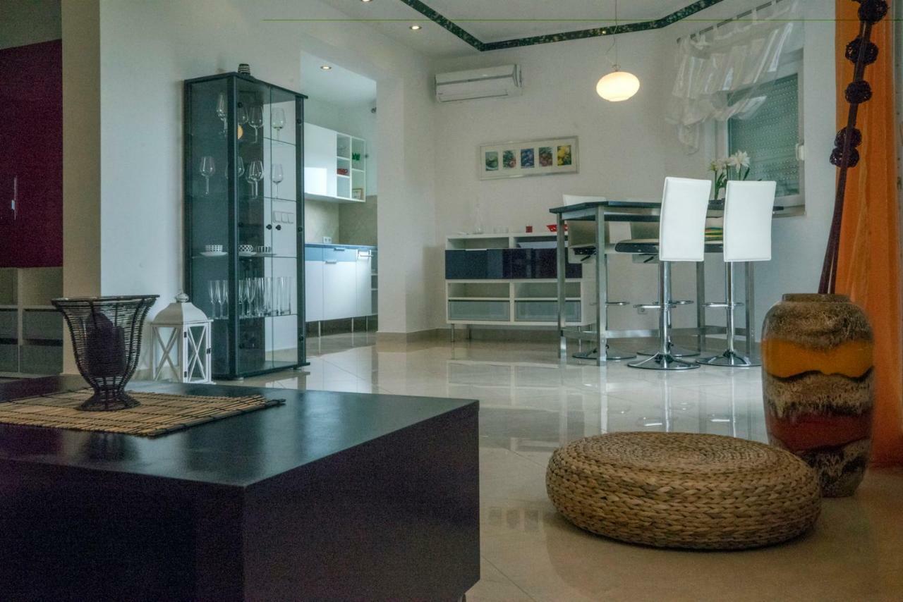 Apartment Annabela Banjol Exterior photo